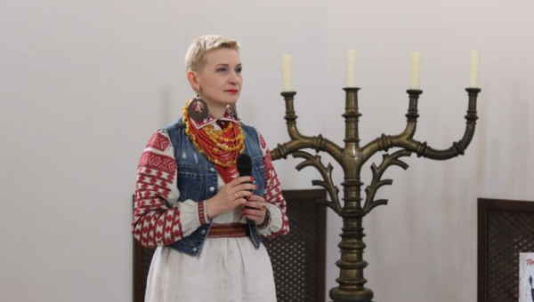 У Тронній залі Дубенського замку лунала етно-рок-поезія Ірини Баковецької-Рачковської