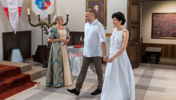 У Тронній залі Дубенського замку відсвяткували річницю одруження