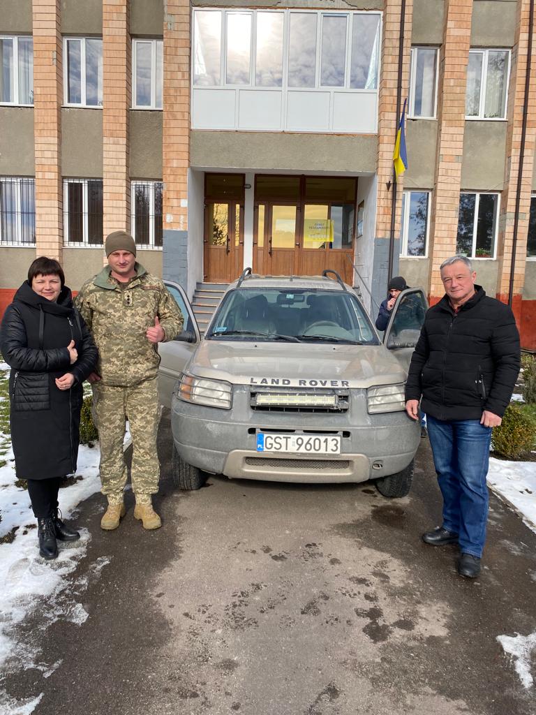 У замок приїхав подарунок з Польщі. Фото 3